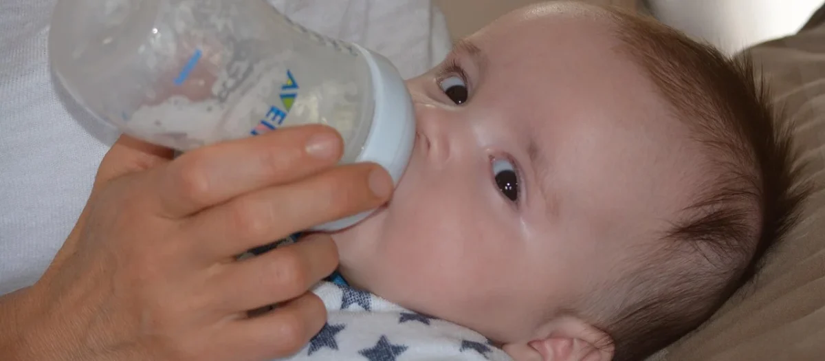 A-Derma Biology nawilżające mleczko do demakijażu 200ml