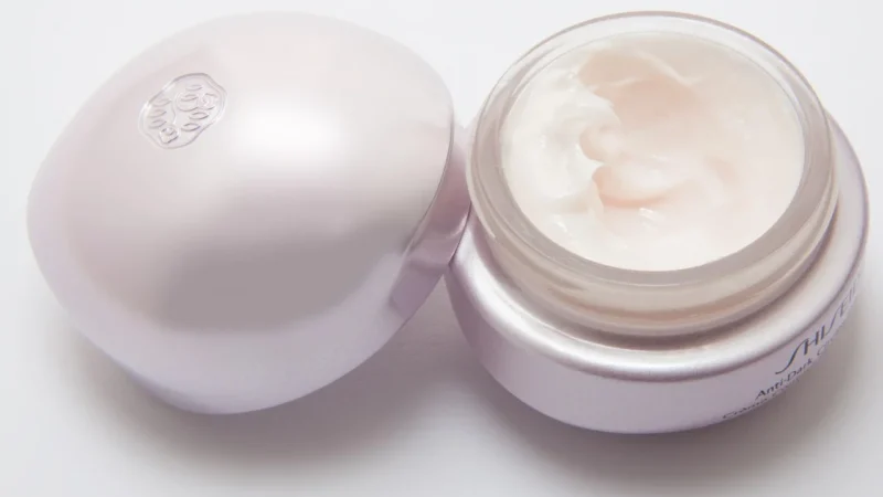 La Roche-Posay Hyalu B5 XL nawilżający krem pod oczy z kwasem hialuronowym 15 ml