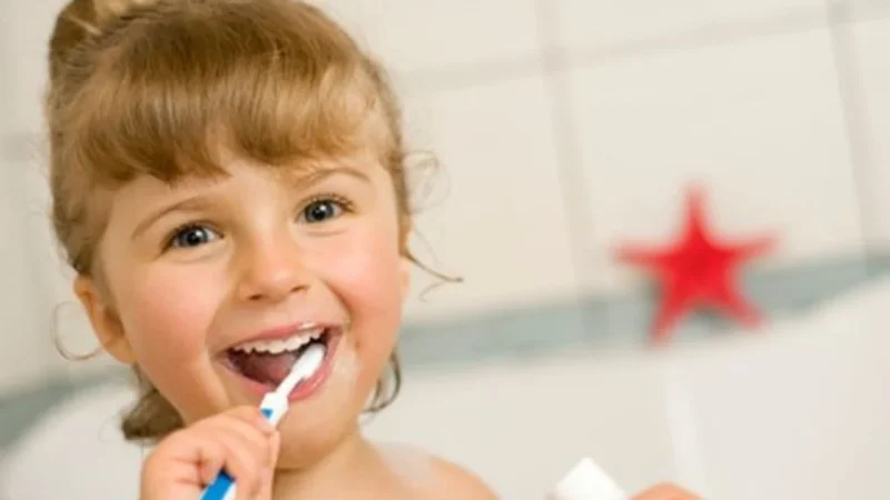 Natur Produkt Pharma Lacalut, Szczoteczka Do Zębów Dla Dzieci 4 Lat 1Szt.