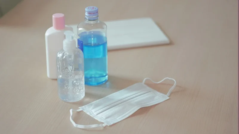 tołpa. sebio max efekt, musujący żel-peeling z kamforą do mycia twarzy 195 ml